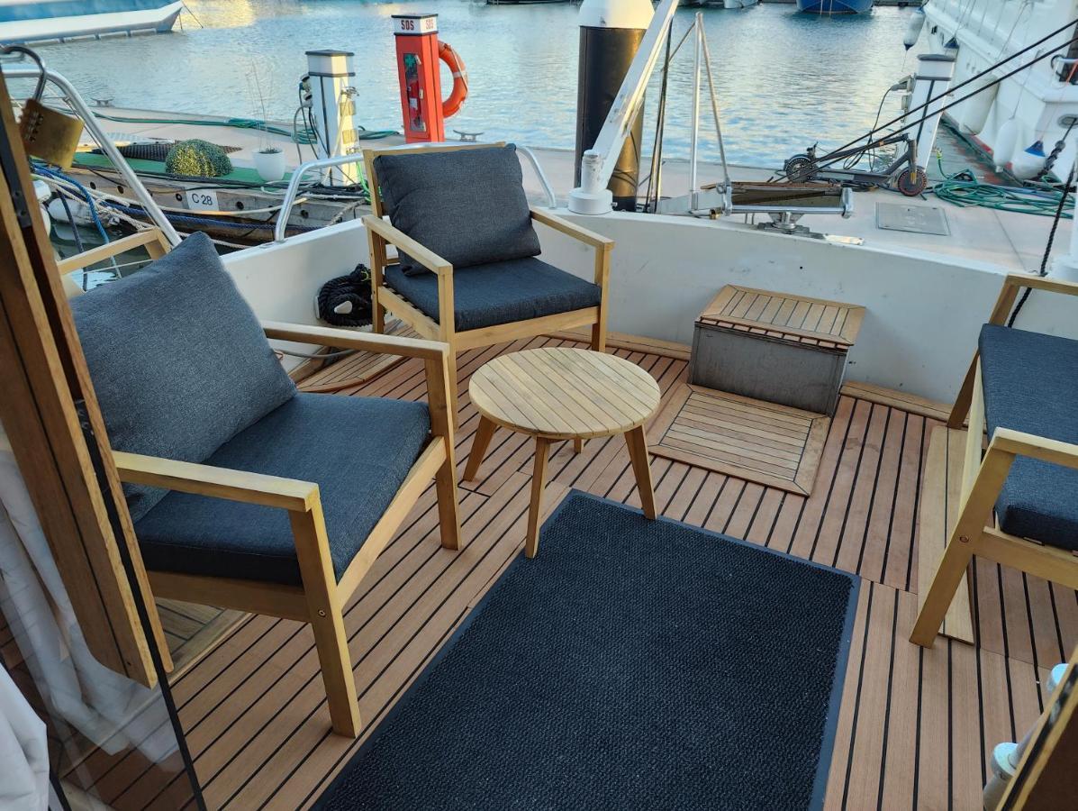 Voyager Sant Adria de Besos Exterior foto