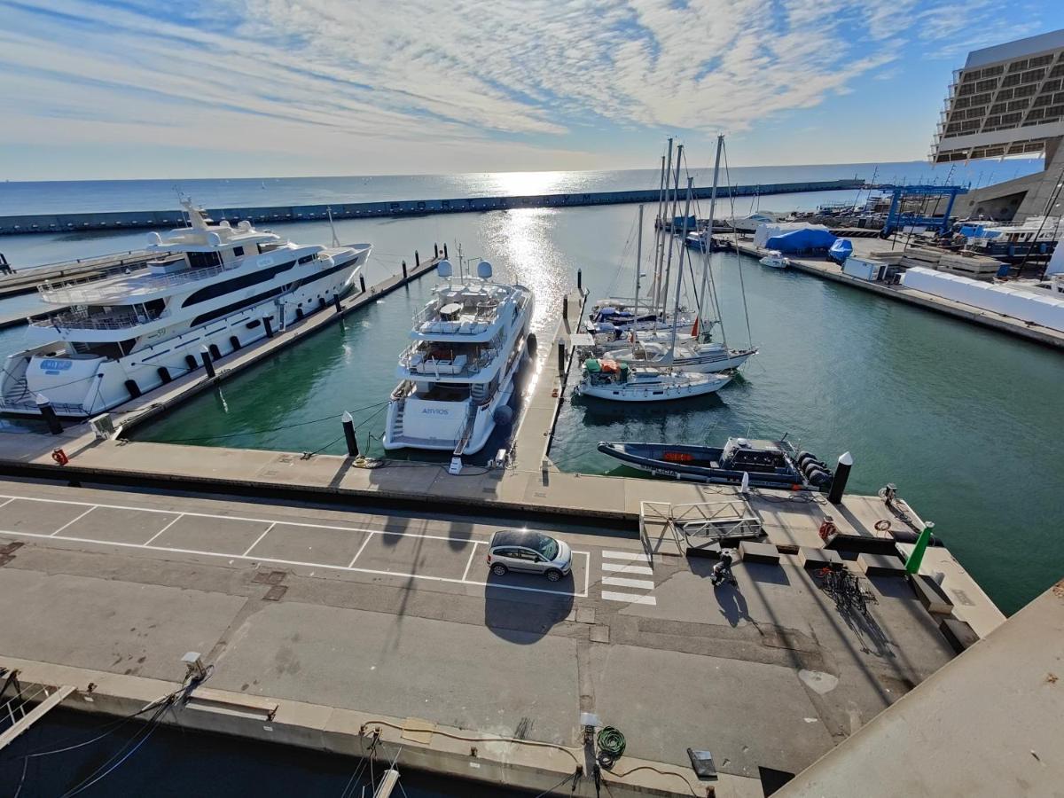 Voyager Sant Adria de Besos Exterior foto